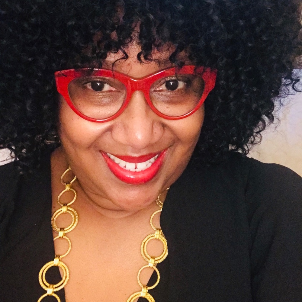 Meet your Posher, Denise